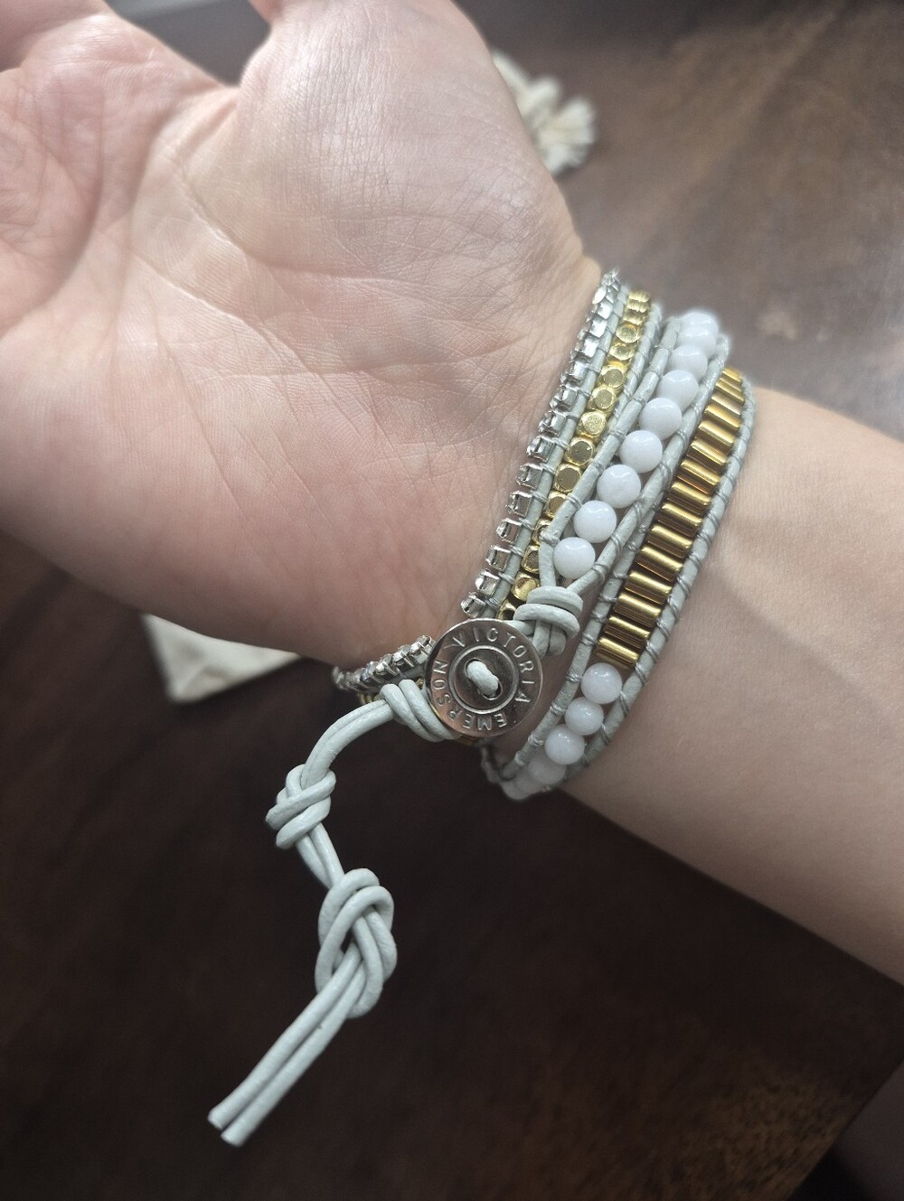 NWT Victoria Emerson Multi-Wrap Beaded Leather Bracelet - Picture 12 of 15